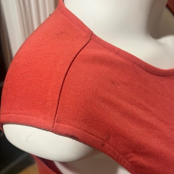 Women's Sleeveless Red Top Size Medium - Picture 16 of 16